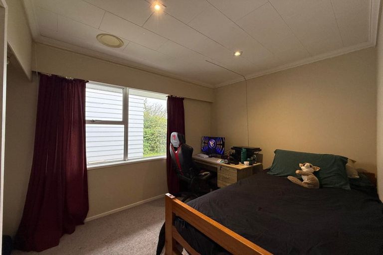 Photo of property in 4 Peach Tree Grove, Maungaraki, Lower Hutt, 5010