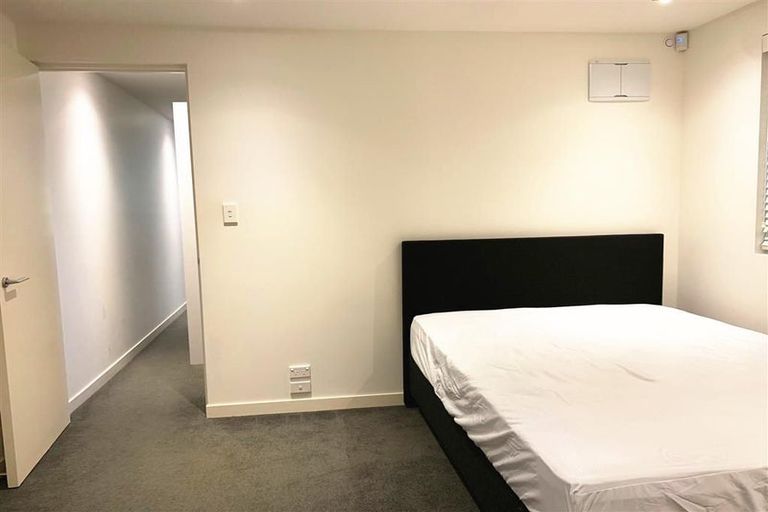 Photo of property in 160 Bleakhouse Road, Mellons Bay, Auckland, 2014