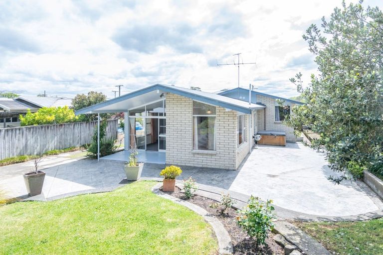 Photo of property in 27 Winter Street, Mangapapa, Gisborne, 4010