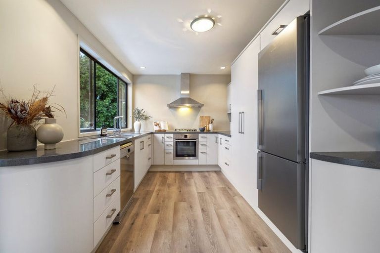 Photo of property in 1/20a Rawene Road, Birkenhead, Auckland, 0626