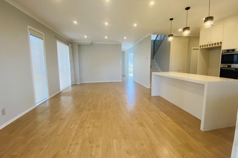 Photo of property in 30 Madison Terrace, Silverdale, 0932