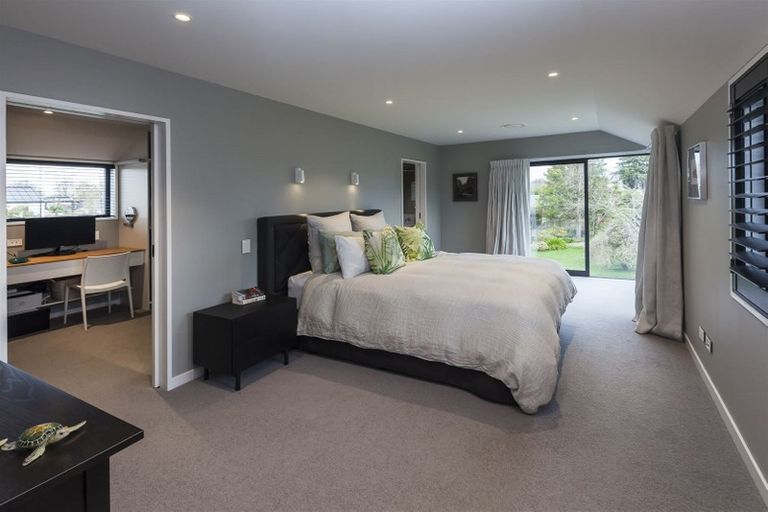 Photo of property in 32c Glandovey Road, Fendalton, Christchurch, 8052