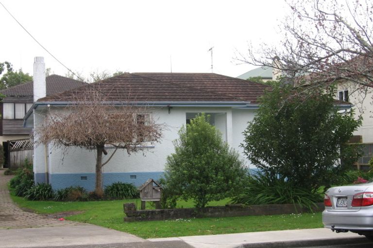Photo of property in 411 Devonport Road, Tauranga South, Tauranga, 3112