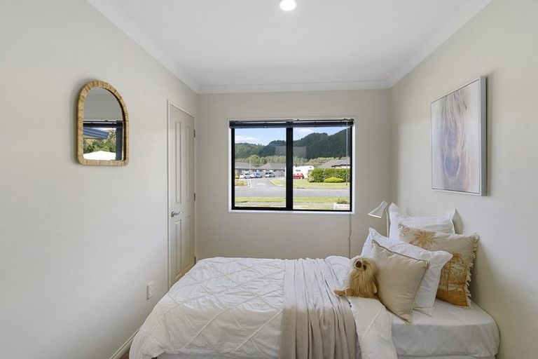 Photo of property in 67 Awatea Avenue, Paraparaumu, 5032