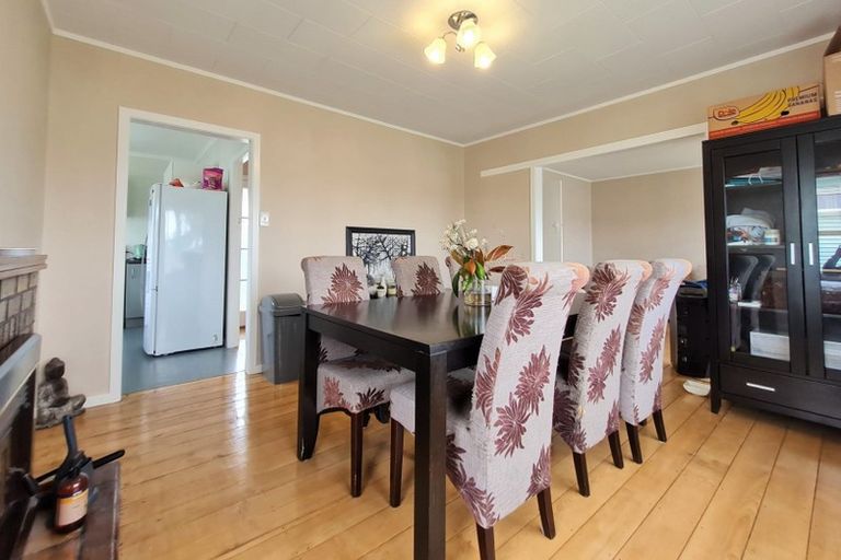 Photo of property in 1/47 Clevedon Road, Papakura, 2110