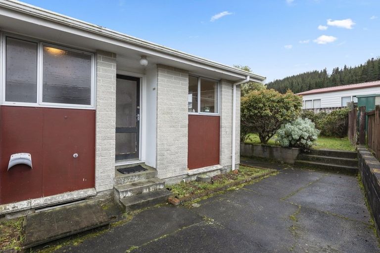 Photo of property in 33b Belgrave Street, Wainuiomata, Lower Hutt, 5014