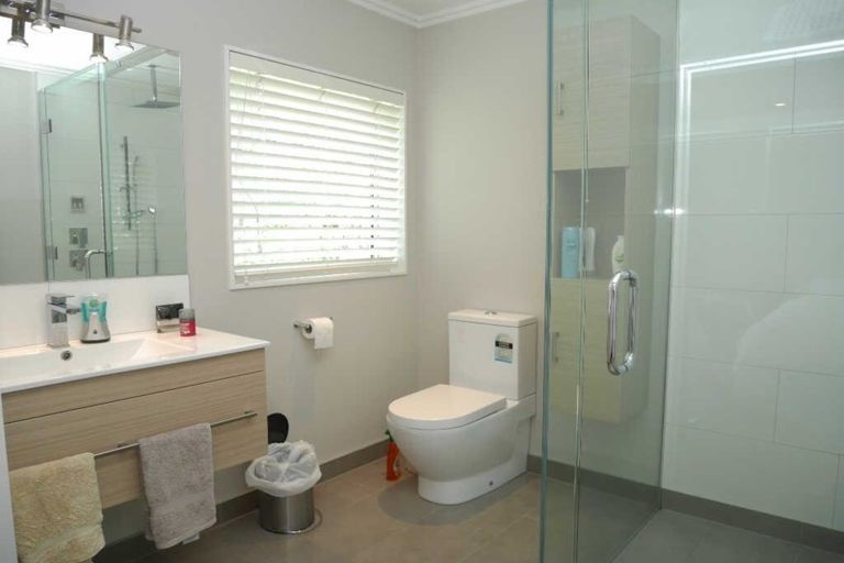 Photo of property in 36 San Priamo Place, Paraparaumu Beach, Paraparaumu, 5032