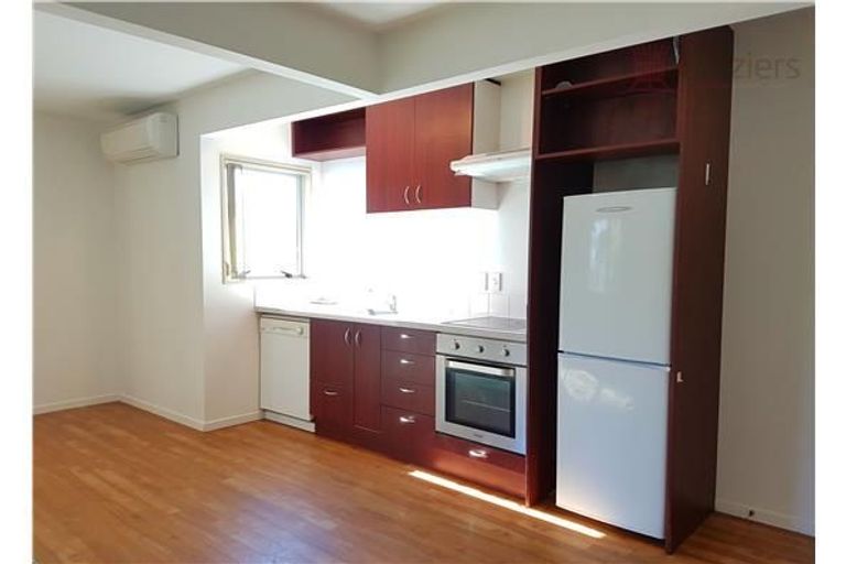 Photo of property in 5/35 Ely Street, Christchurch Central, Christchurch, 8013