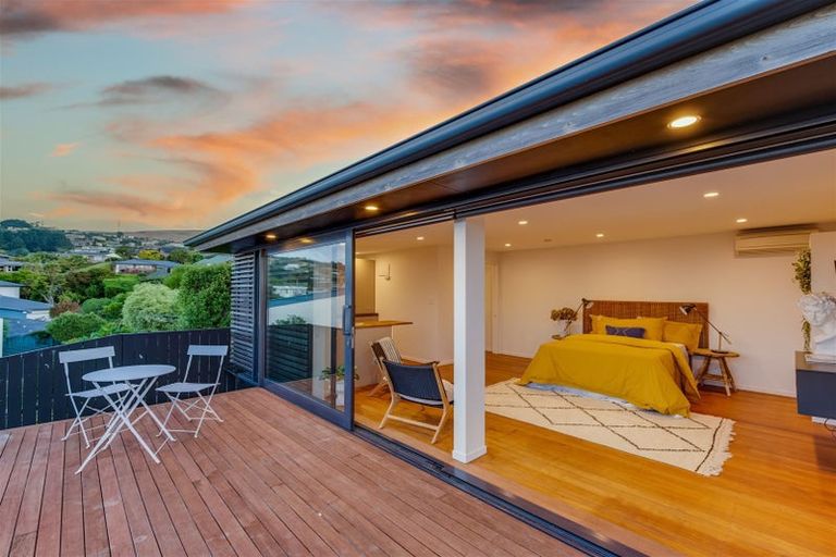 Photo of property in 40 Belleview Terrace, Mount Pleasant, Christchurch, 8081