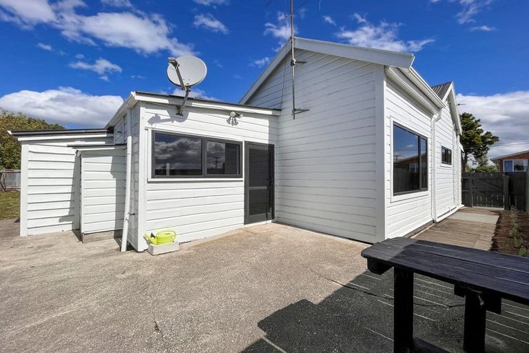 Photo of property in 4 Cross Street, Milton, 9220