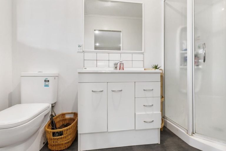 Photo of property in 1 Waitawa Place, Lynmore, Rotorua, 3010