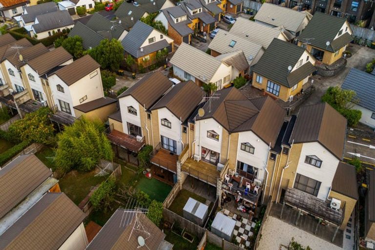 Photo of property in St Claire Village, 10/172 Mcleod Road, Te Atatu South, Auckland, 0610