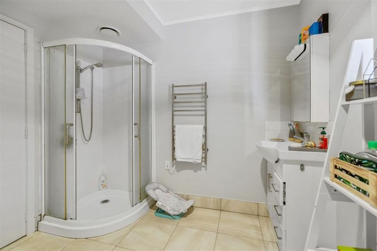 Photo of property in 42 Tiraumea Drive, Pakuranga, Auckland, 2010