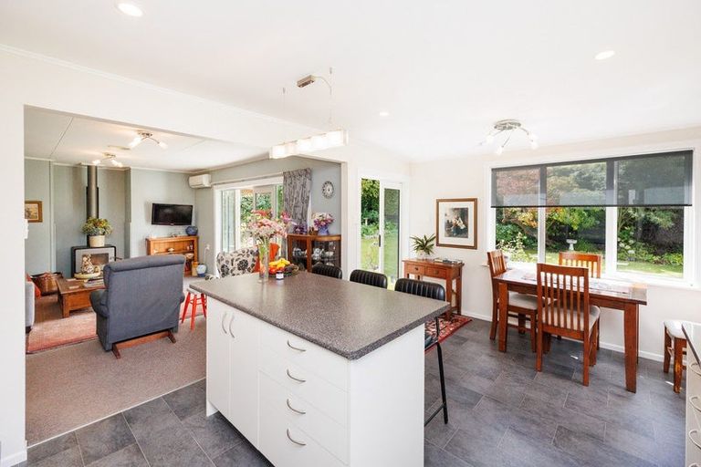 Photo of property in 8a Bond Street, Marton, 4710