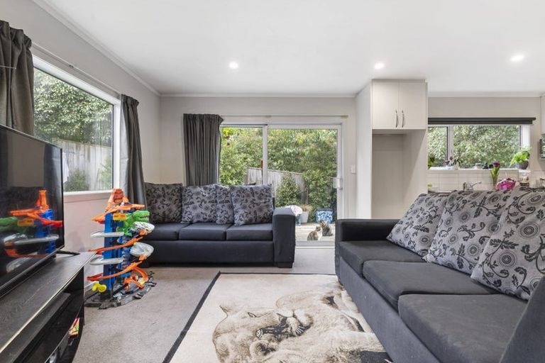 Photo of property in 16a Chilcott Road, Henderson, Auckland, 0612