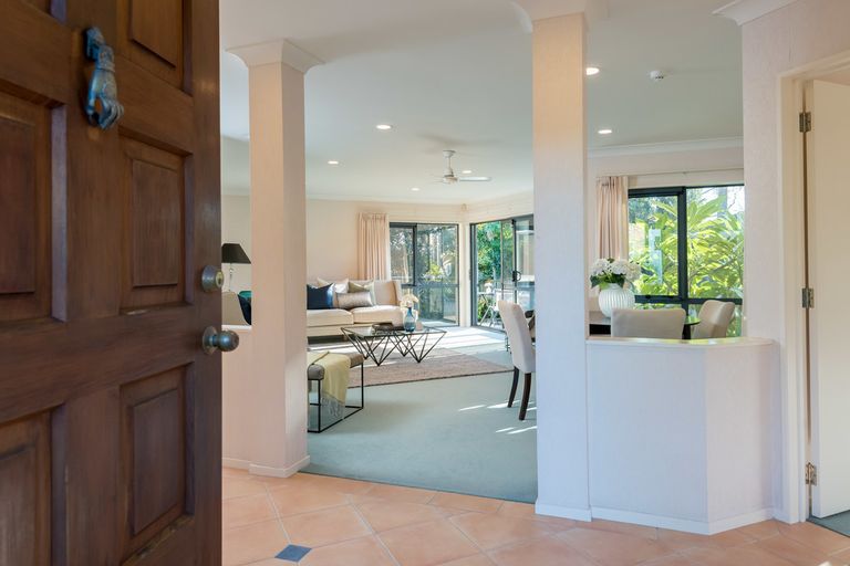 Photo of property in 17 Glencullen Place, Dannemora, Auckland, 2016