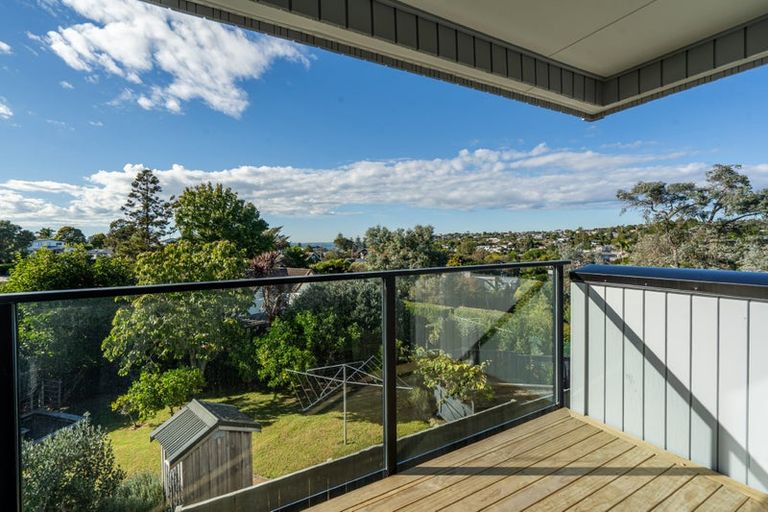 Photo of property in 24b Killarney Avenue, Torbay, Auckland, 0630