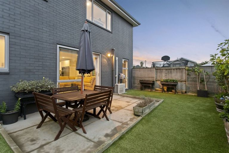 Photo of property in 39 Forbes Mccammon Drive, Swanson, Auckland, 0614