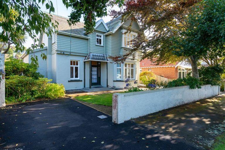 Photo of property in 18 Hobson Street, Saint Clair, Dunedin, 9012