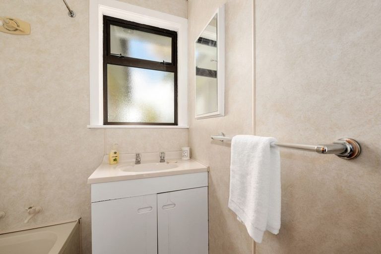 Photo of property in 19 Sheridan Crescent, Trentham, Upper Hutt, 5018