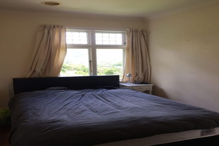 Photo of property in 28 Saint Michaels Crescent, Kelburn, Wellington, 6012