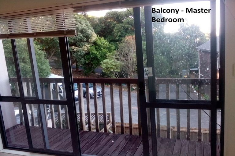 Photo of property in 16/61a Birkdale Road, Birkdale, Auckland, 0626