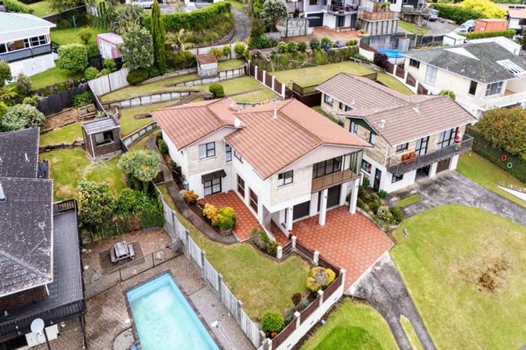 Photo of property in 5 Saint Ives Grove, Whalers Gate, New Plymouth, 4310