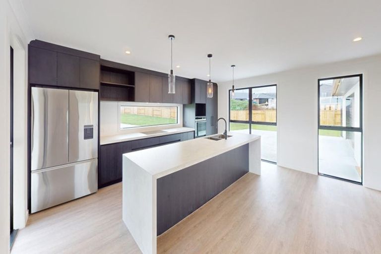 Photo of property in 132 Kingsdale Park Drive, Aokautere, Palmerston North, 4471