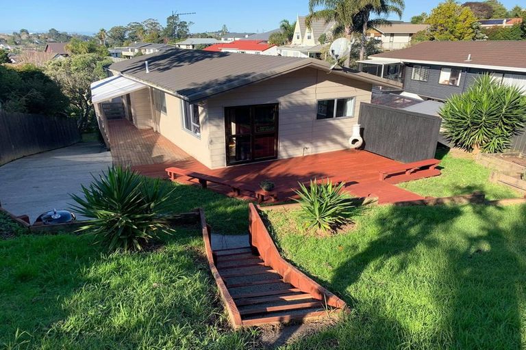 Photo of property in 47 John Dee Crescent, Red Beach, 0932