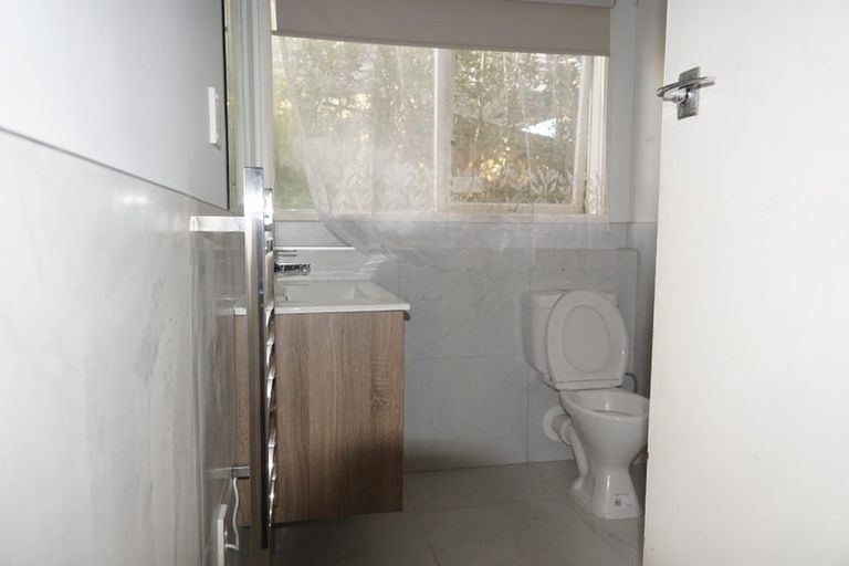 Photo of property in 90a Coronation Road, Hillcrest, Auckland, 0627