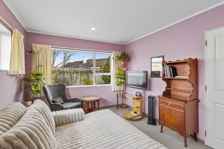 Photo of property in 174 Bath Street, Levin, 5510