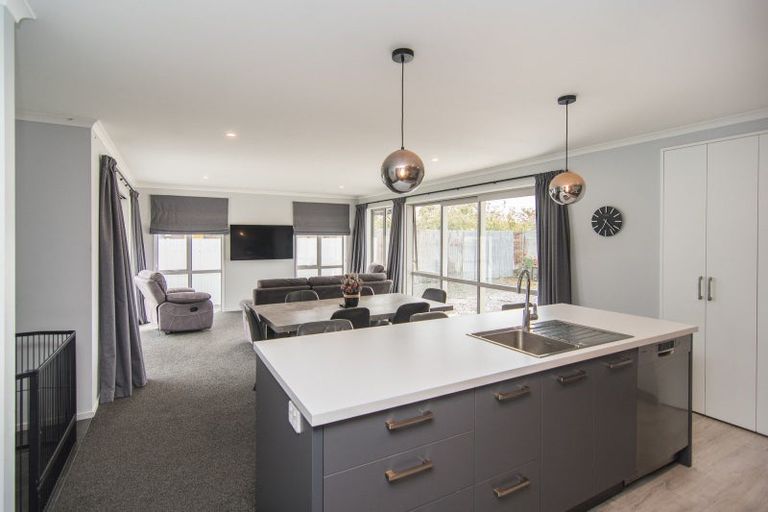 Photo of property in 16 Thomas Street, West End, Timaru, 7910
