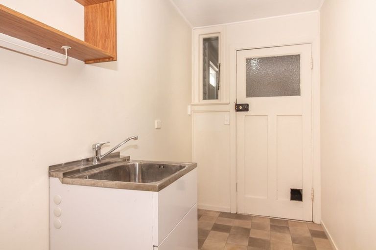 Photo of property in 42 Wakefield Street, Westport, 7825