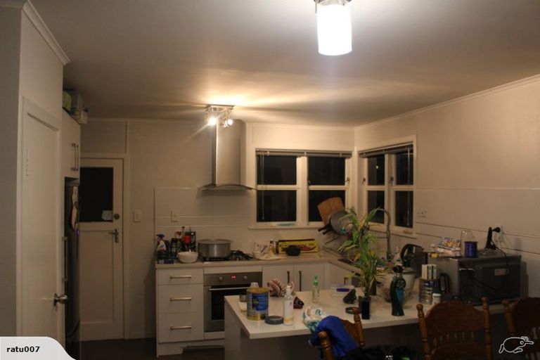 Photo of property in 29 Lavinia Crescent, Mangere East, Auckland, 2024