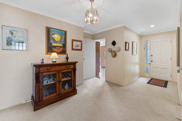 Photo of property in 274 Te Moana Road, Waikanae, 5036