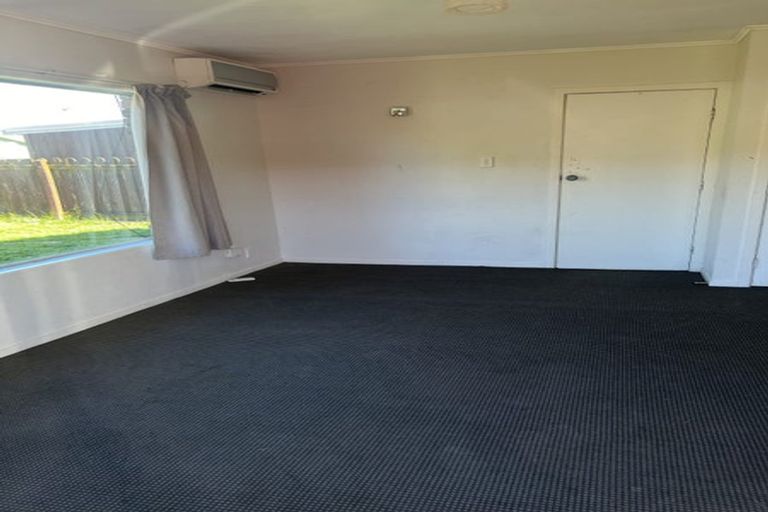 Photo of property in 2/264 Wellington Road, Wainuiomata, Lower Hutt, 5014