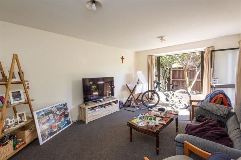 Photo of property in 67 Division Street, Riccarton, Christchurch, 8041