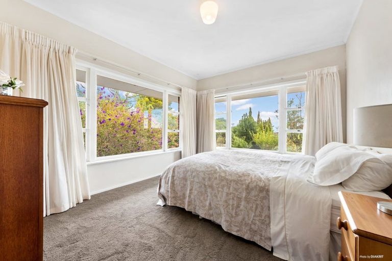 Photo of property in 52 Sturges Road, Henderson, Auckland, 0612