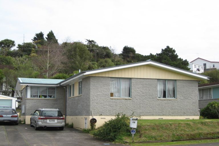 Photo of property in 25 Vancouver Place, Marfell, New Plymouth, 4310