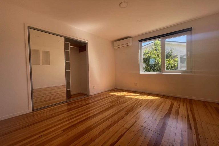 Photo of property in 85 Taurus Crescent, Beach Haven, Auckland, 0626