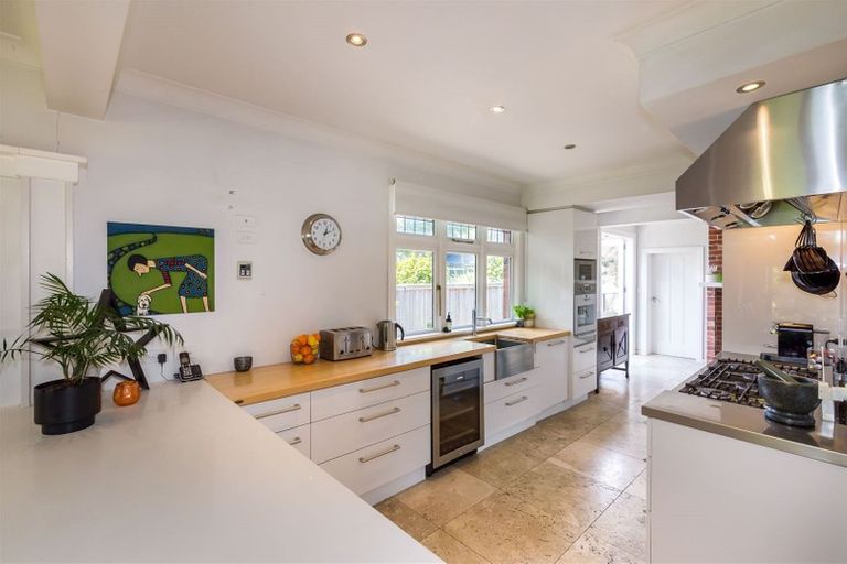 Photo of property in 82 Glandovey Road, Fendalton, Christchurch, 8052