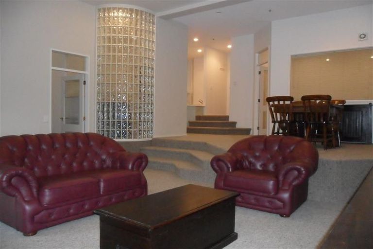 Photo of property in Courtenay Apartments, 203/120 Courtenay Place, Te Aro, Wellington, 6011