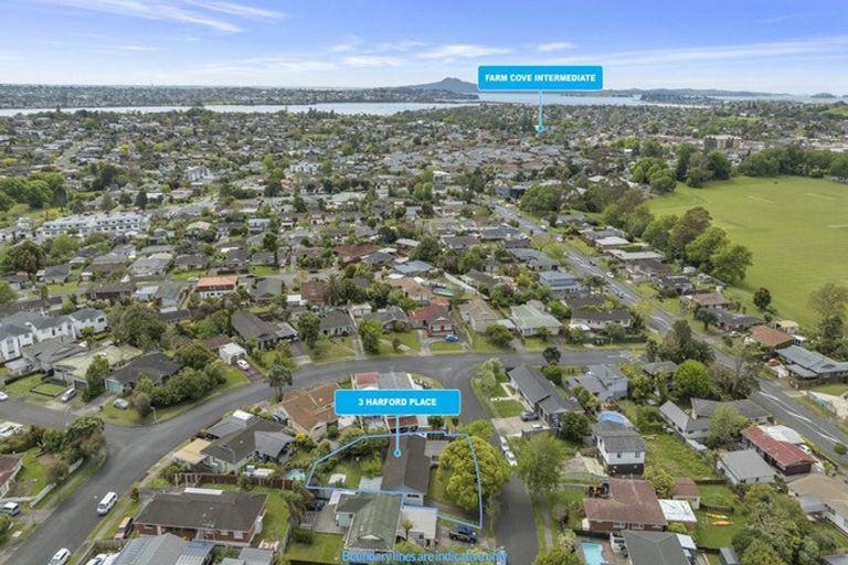 Photo of property in 3 Harford Place, Pakuranga Heights, Auckland, 2010
