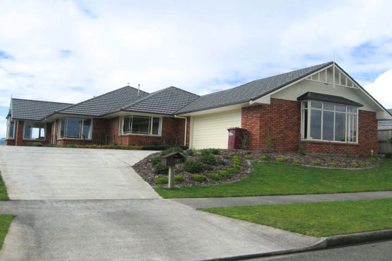 Photo of property in 145 Pacific Drive, Fitzherbert, Palmerston North, 4410