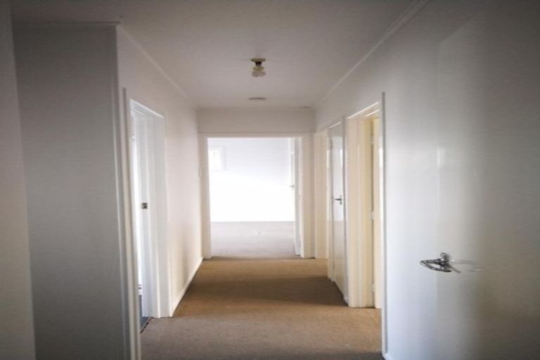 Photo of property in 197 Waimumu Road, Massey, Auckland, 0614