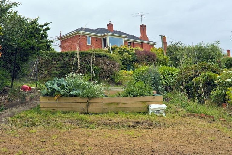 Photo of property in 139 Forfar Street, Clyde Hill, Dunedin, 9011