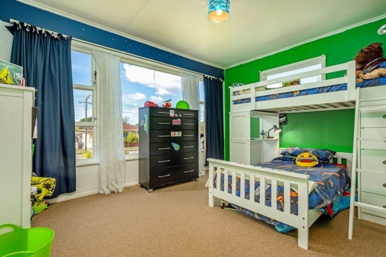 Photo of property in 28 Mcclure Street, Feilding, 4702