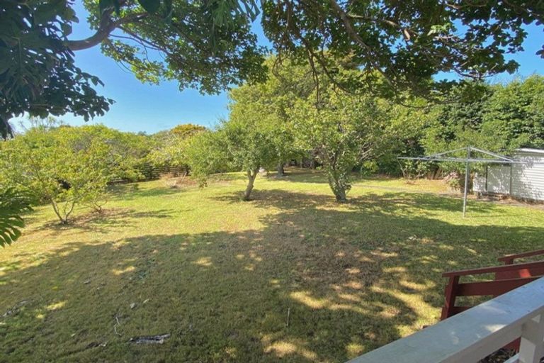 Photo of property in 9 Hauraki Road, Leigh, 0985