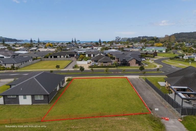 Photo of property in 121 Kupe Drive, Whitianga, 3510