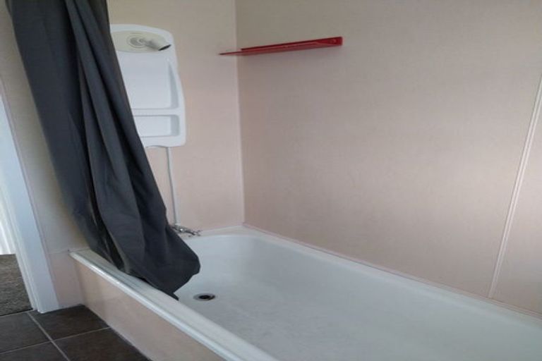 Photo of property in 27 Paraonui Road, Tokoroa, 3420